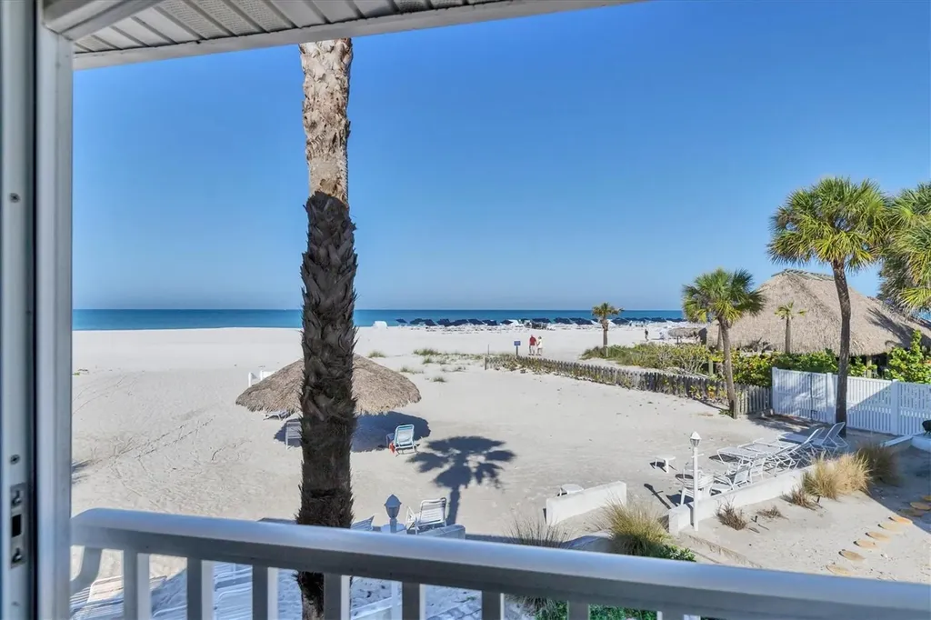 1336 Benjamin Franklin Drive Sarasota FL 34236