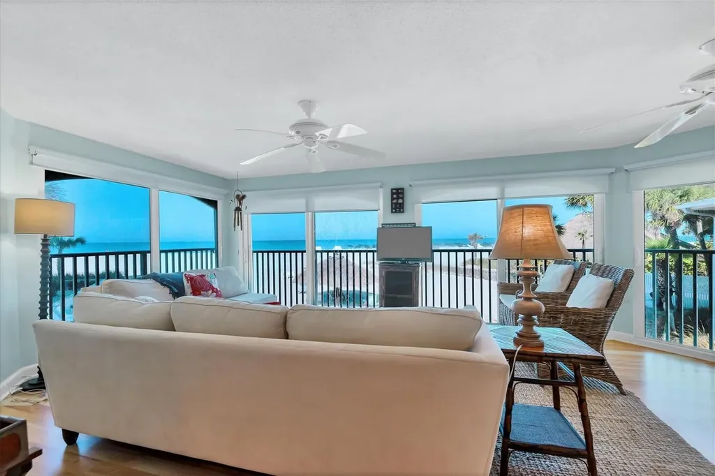 1336 Benjamin Franklin Drive Sarasota FL 34236