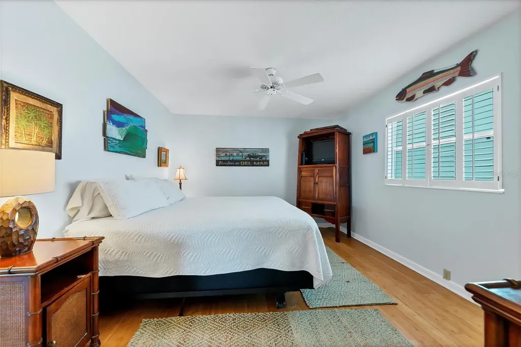1336 Benjamin Franklin Drive Sarasota FL 34236