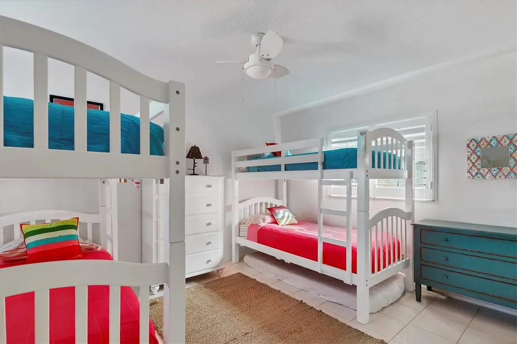 1336 Benjamin Franklin Drive Sarasota FL 34236