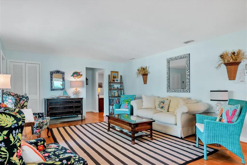 1336 Benjamin Franklin Drive Sarasota FL 34236