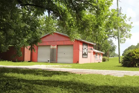 7220 NE Us Highway 301 Hawthorne FL 32640