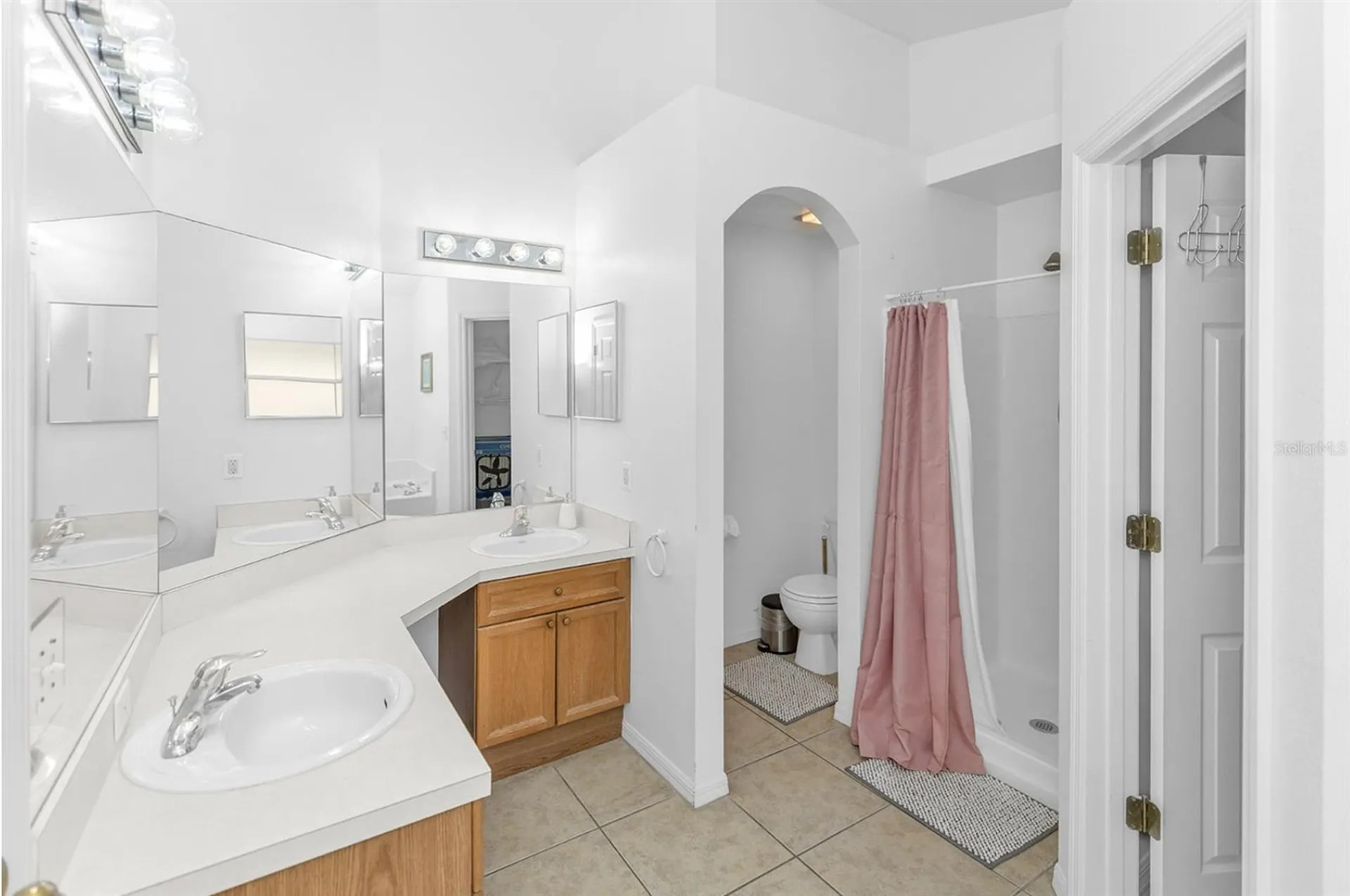 236 Paradise Woods Court Davenport FL 33896
