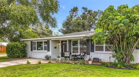 3702 W Wallace Avenue Tampa FL 33611
