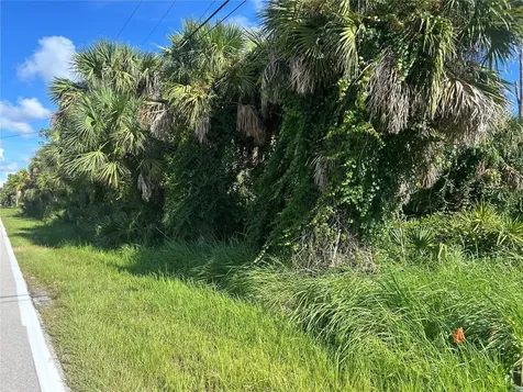 9041 Fruitland Avenue Englewood FL 34224