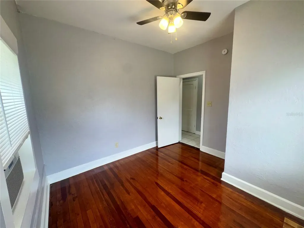 2330 S Fern Creek Avenue Orlando FL 32806