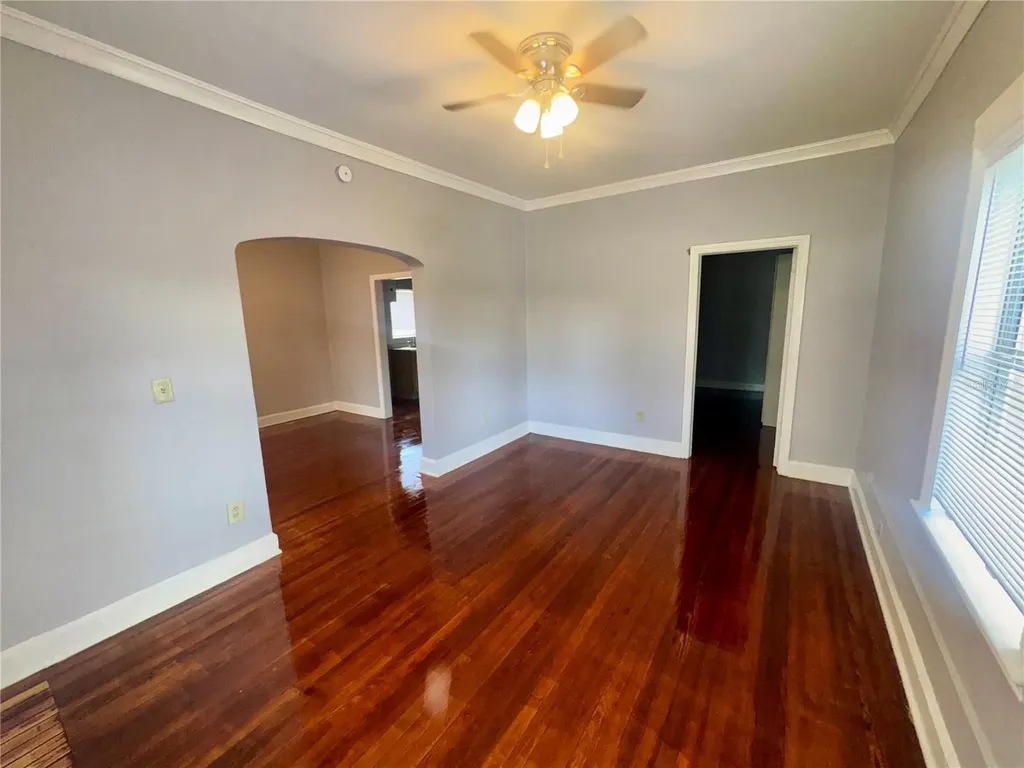 2330 S Fern Creek Avenue Orlando FL 32806