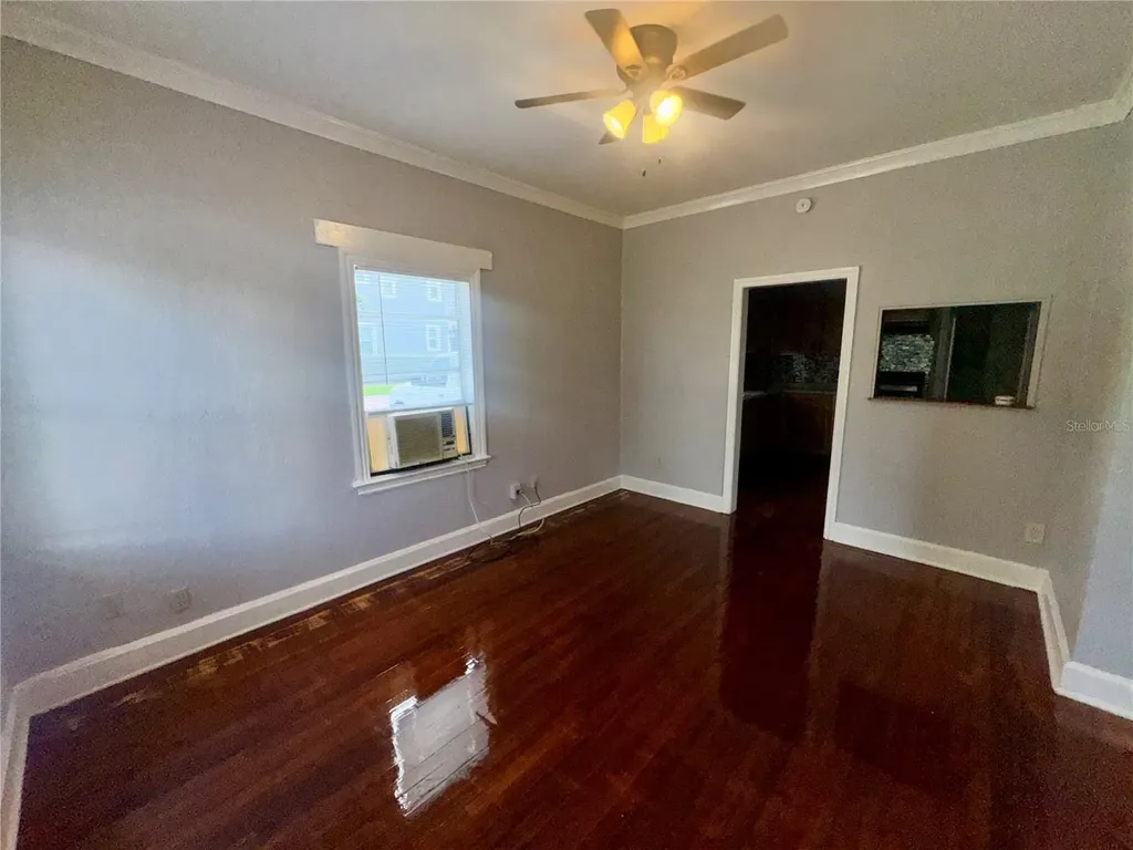 2330 S Fern Creek Avenue Orlando FL 32806