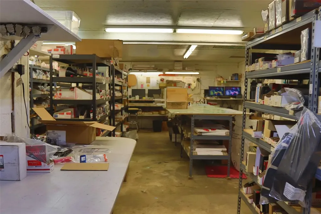 7220 NE Us Highway 301 Hawthorne FL 32640