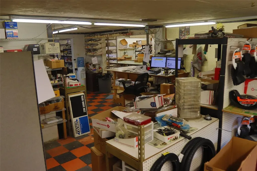 7220 NE Us Highway 301 Hawthorne FL 32640