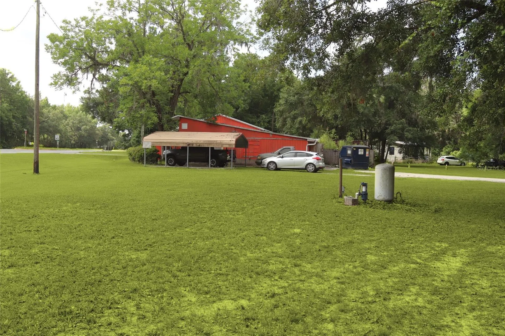 7220 NE Us Highway 301 Hawthorne FL 32640