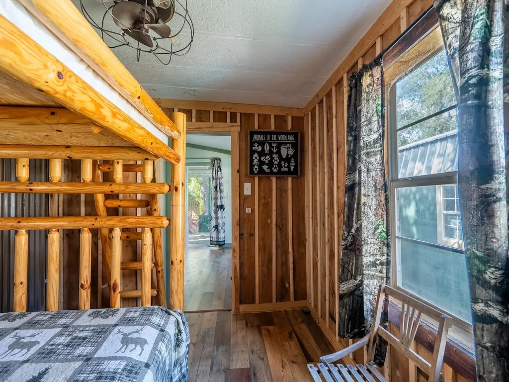 24855 NE 135 Street Salt Springs FL 32134