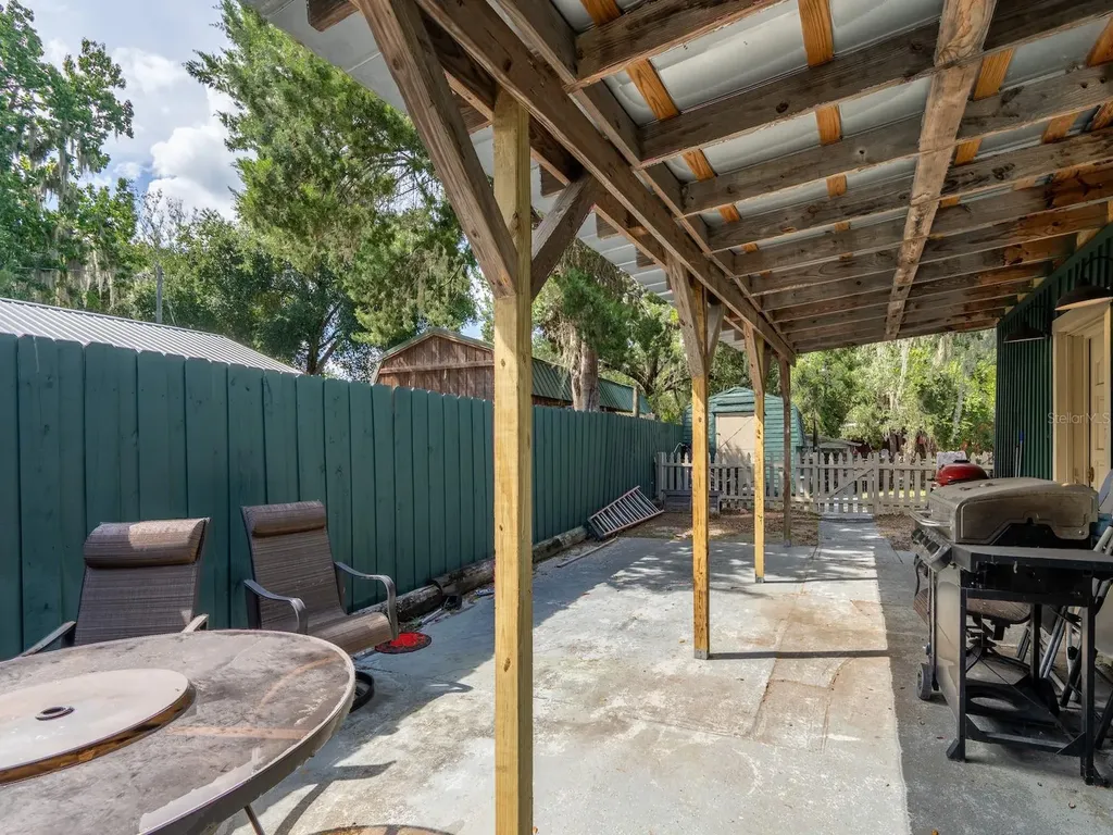 24855 NE 135 Street Salt Springs FL 32134
