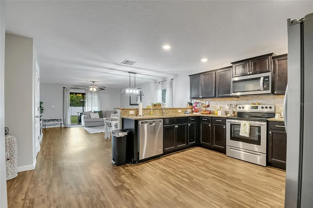 35733 Rose Moss Avenue Leesburg FL 34788