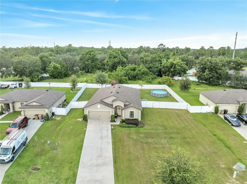 35733 Rose Moss Avenue Leesburg FL 34788