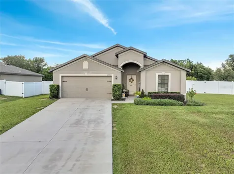 35733 Rose Moss Avenue Leesburg FL 34788