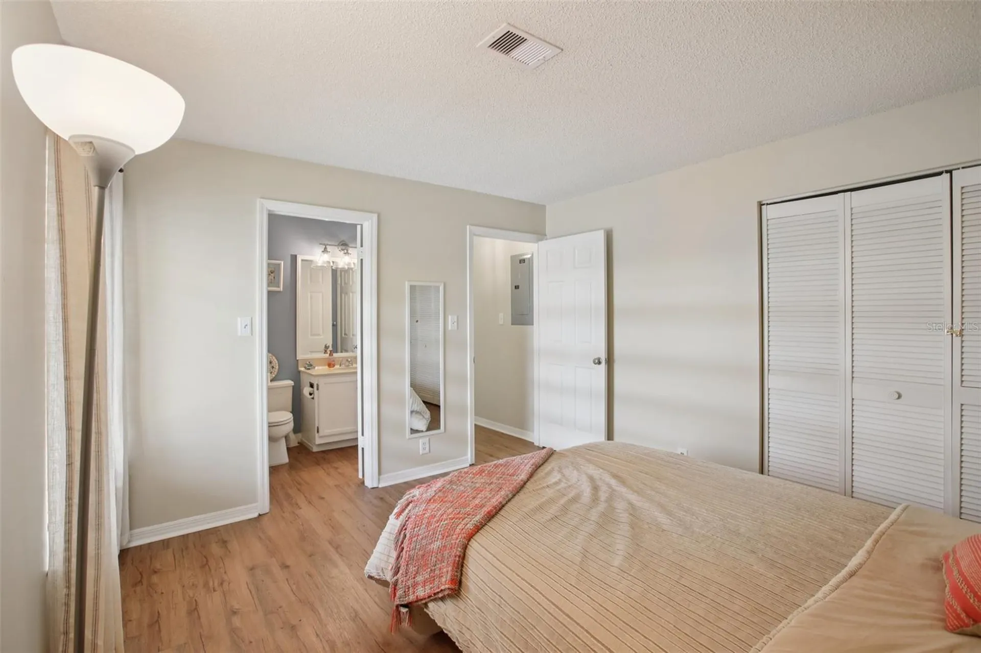 7300 Sunshine Skyway Lane S St Petersburg FL 33711