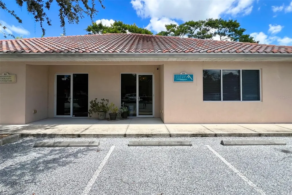5245 Office Park Boulevard Bradenton FL 34203