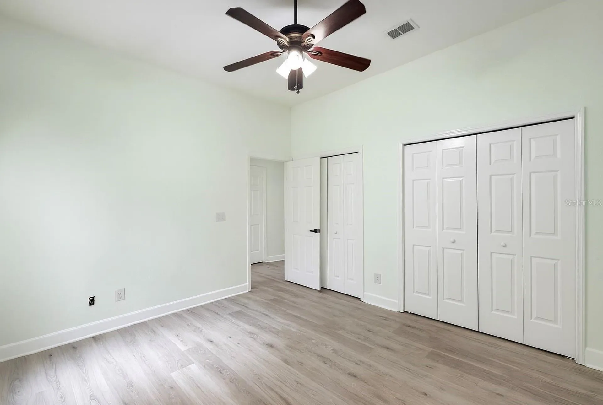 1032 Legends Pass Drive Valrico FL 33594