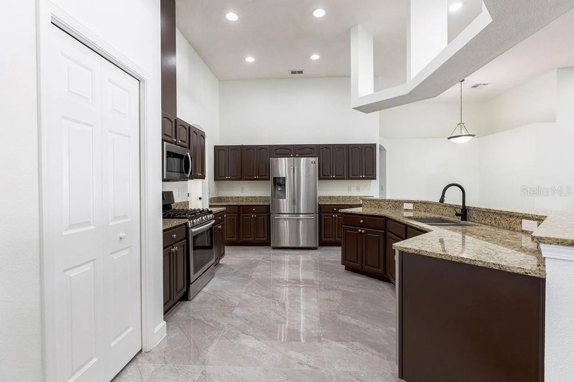 1032 Legends Pass Drive Valrico FL 33594
