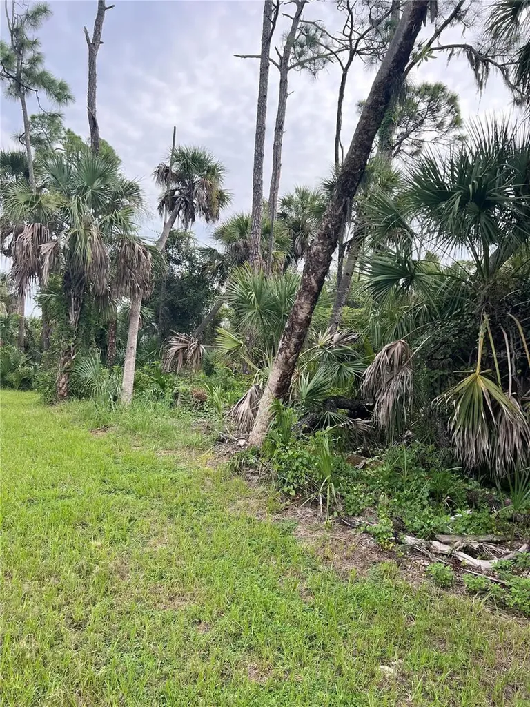 13500 Sedgwick Avenue Port Charlotte FL 33953