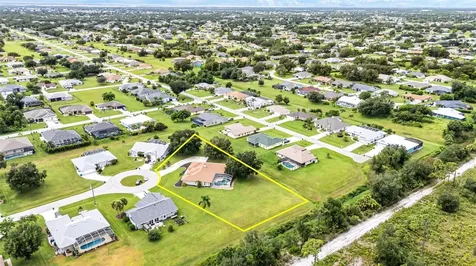 27052 Paratins Drive Punta Gorda FL 33983