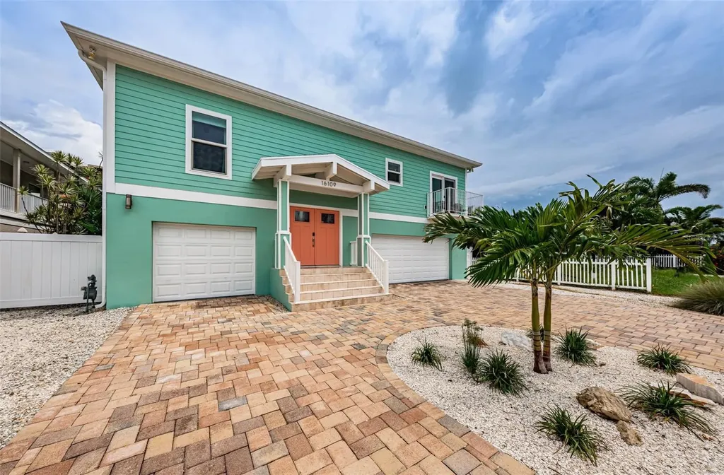 16109 3rd Street E Redington Beach FL 33708