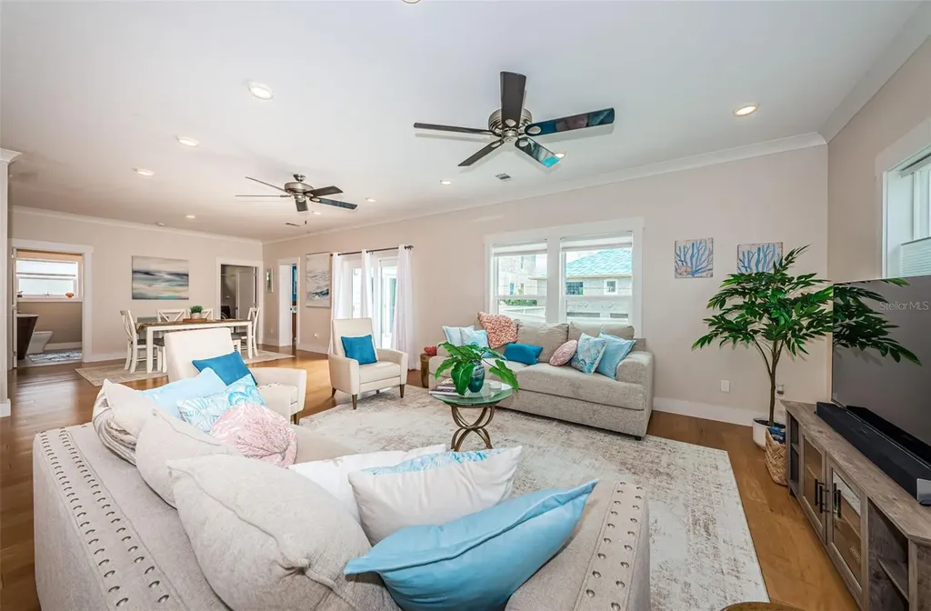 16109 3rd Street E Redington Beach FL 33708