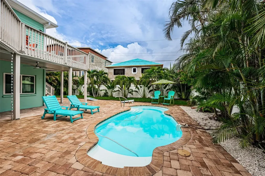 16109 3rd Street E Redington Beach FL 33708