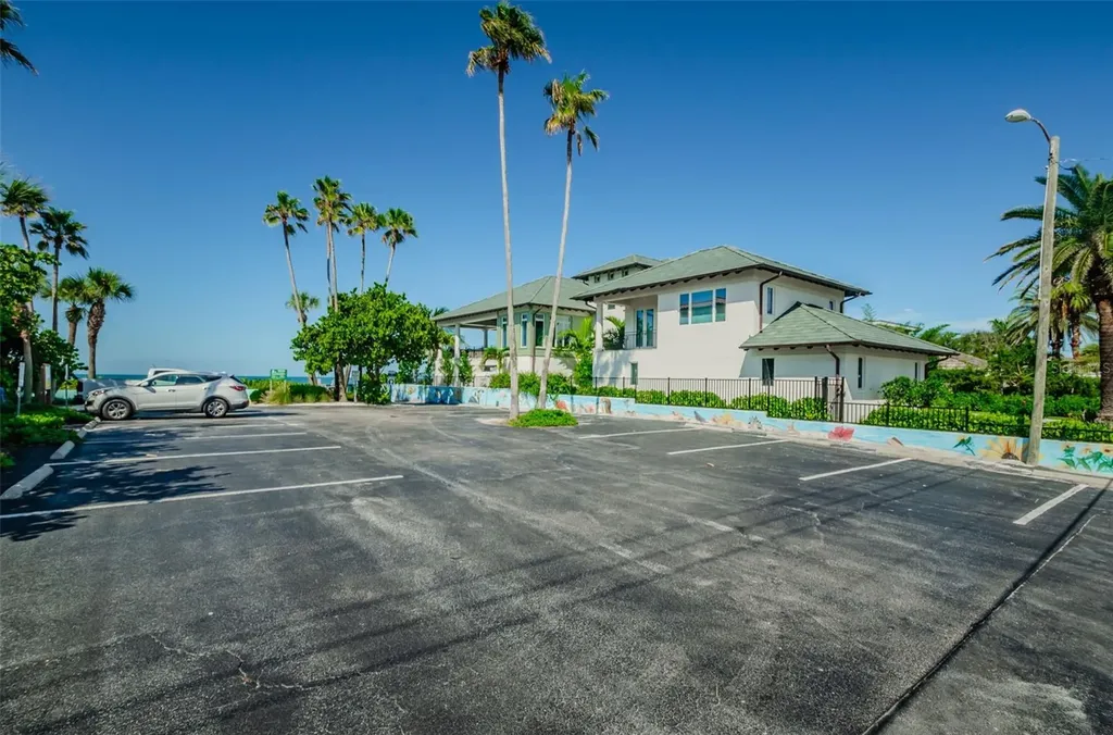 16109 3rd Street E Redington Beach FL 33708