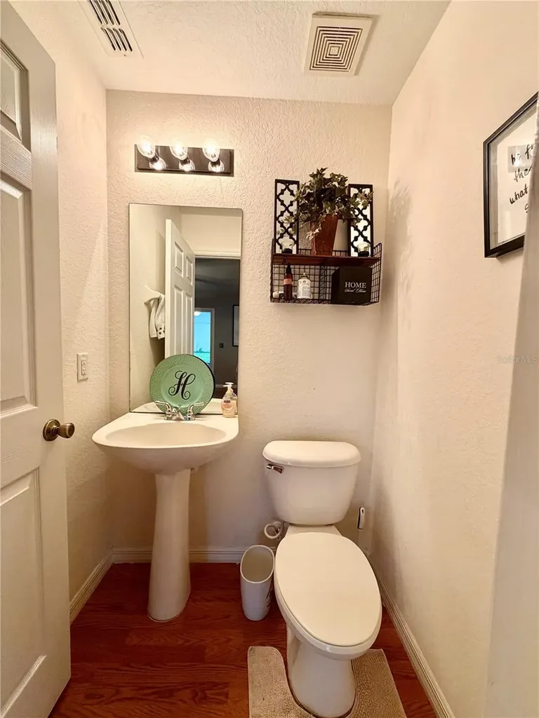 12406 NE 50th View Oxford FL 34484