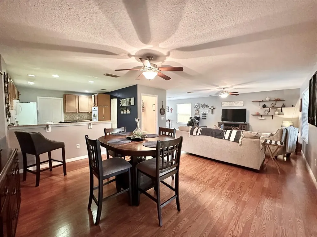 12406 NE 50th View Oxford FL 34484