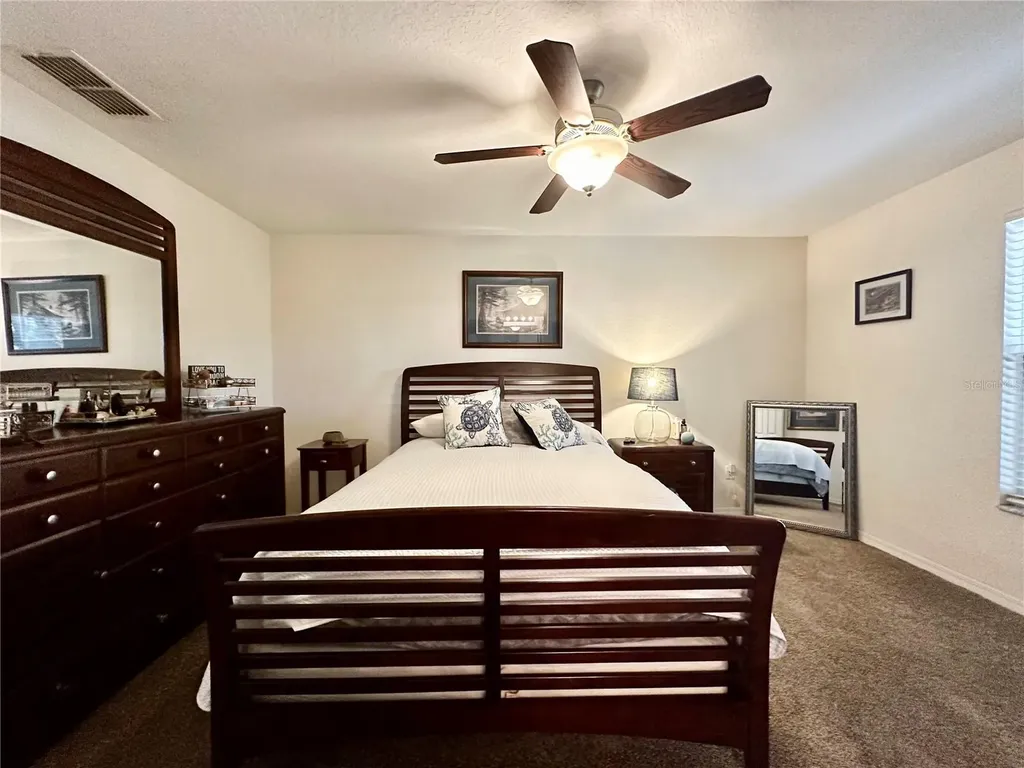 12406 NE 50th View Oxford FL 34484
