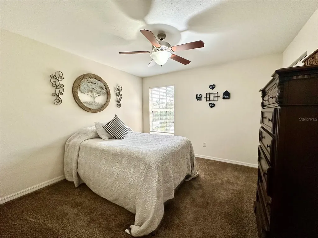 12406 NE 50th View Oxford FL 34484