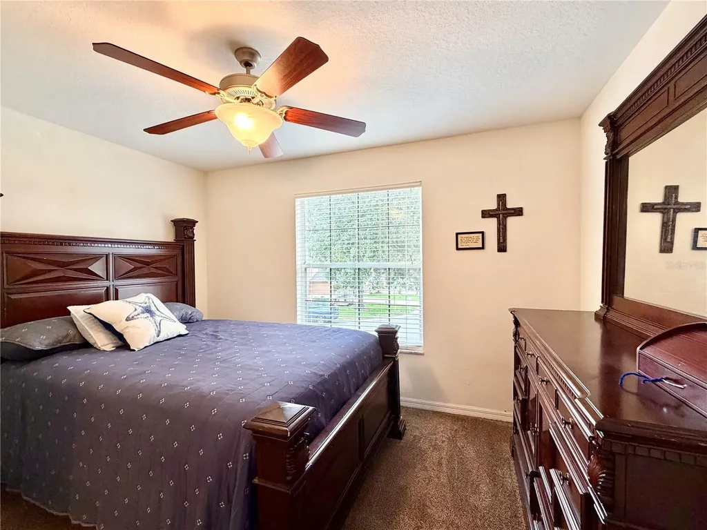 12406 NE 50th View Oxford FL 34484