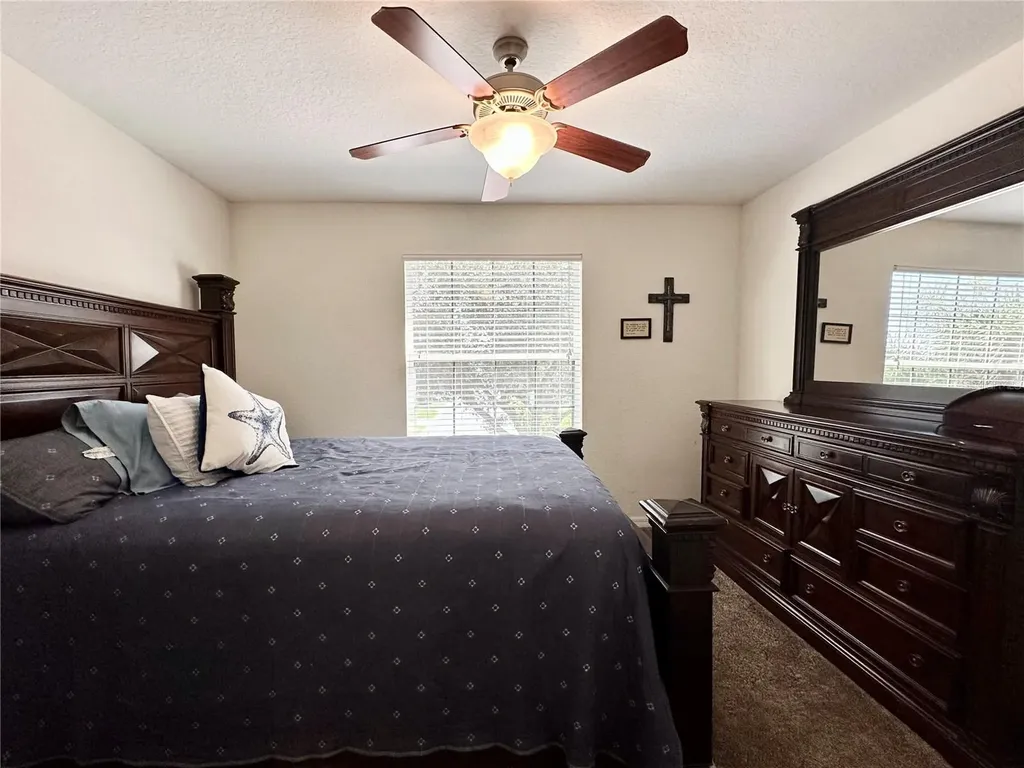 12406 NE 50th View Oxford FL 34484