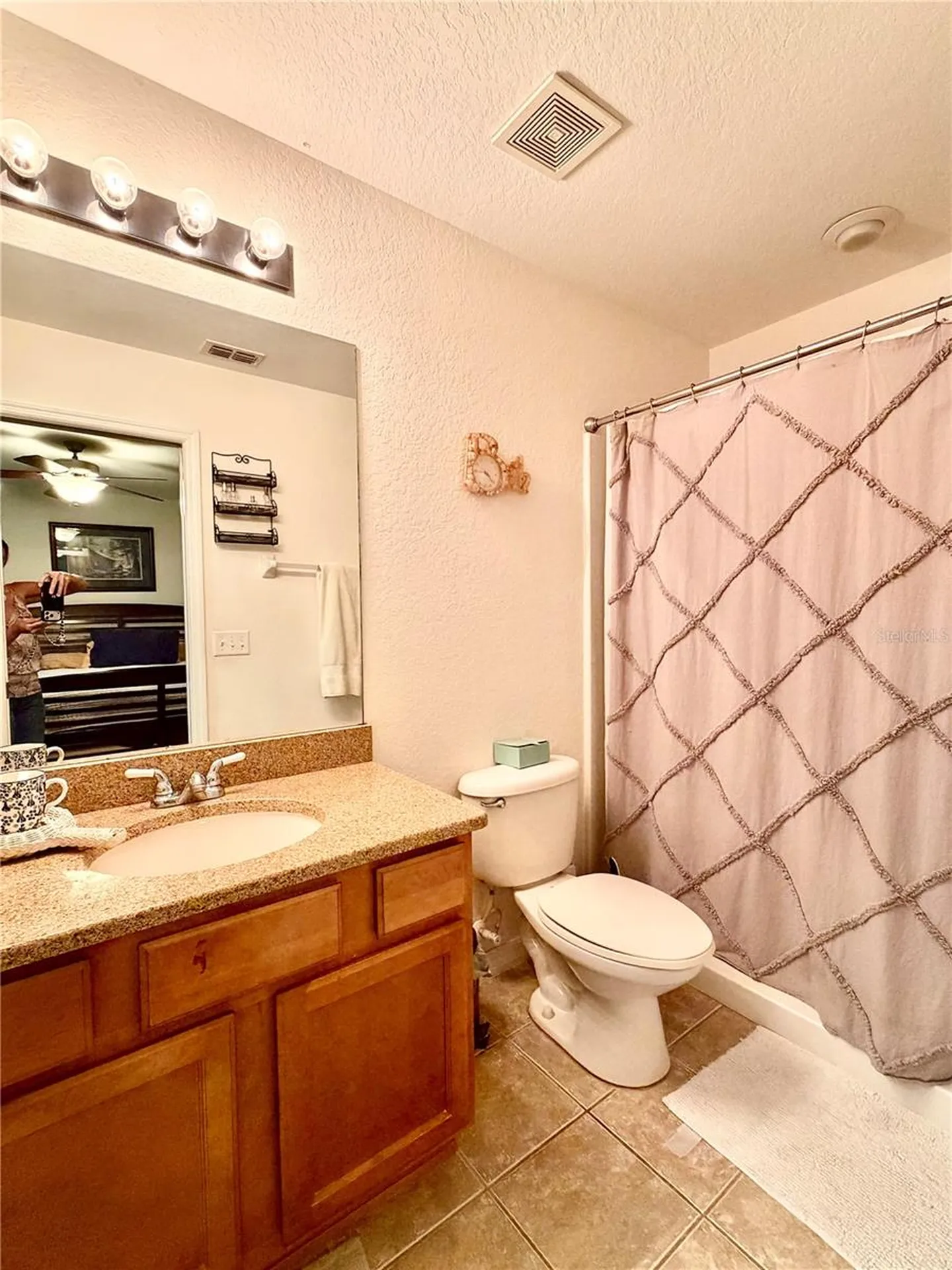 12406 NE 50th View Oxford FL 34484