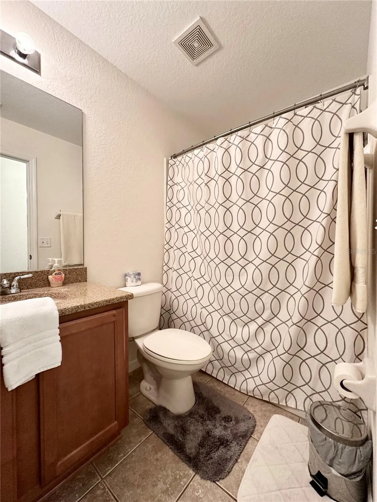 12406 NE 50th View Oxford FL 34484