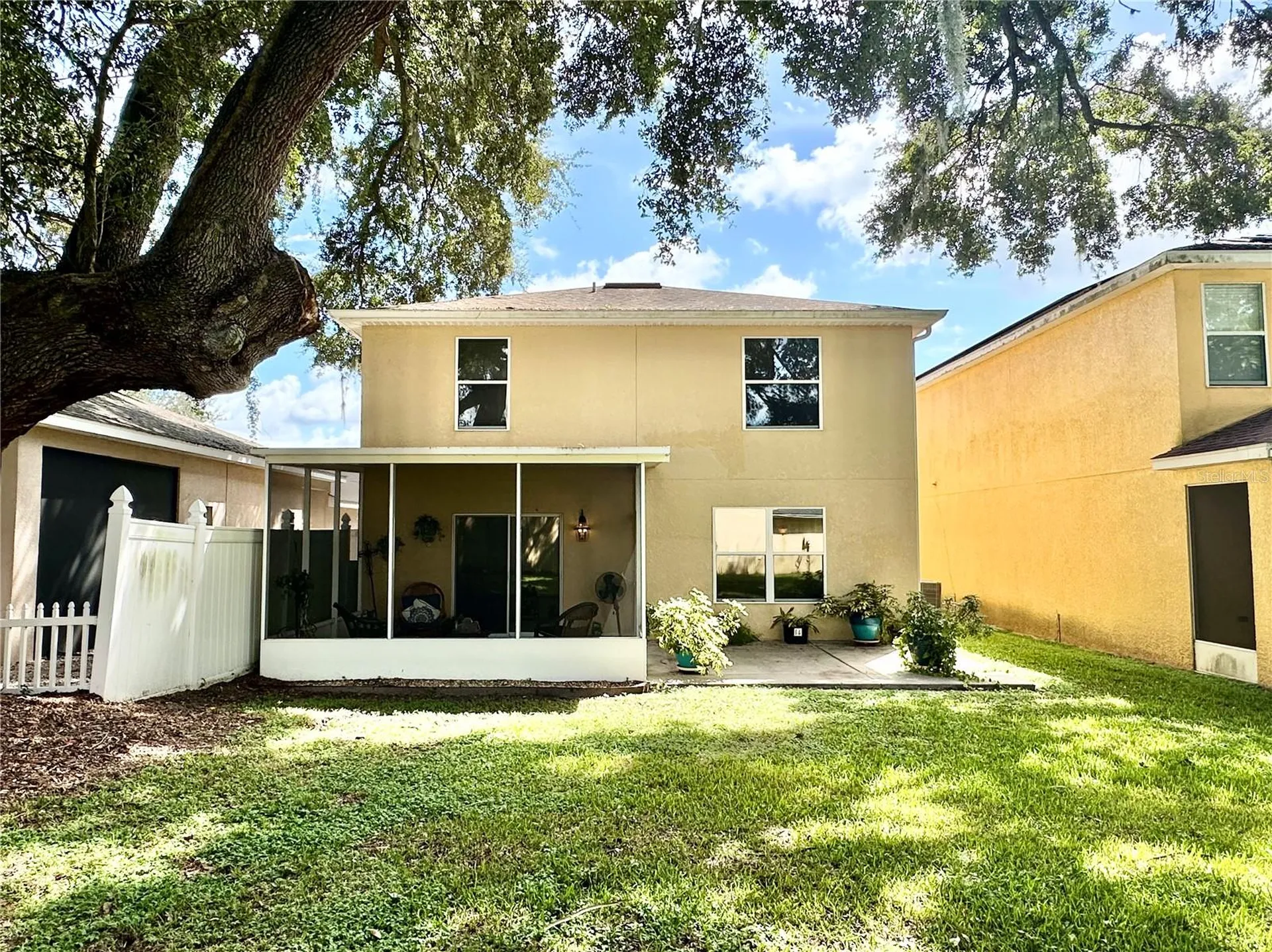 12406 NE 50th View Oxford FL 34484