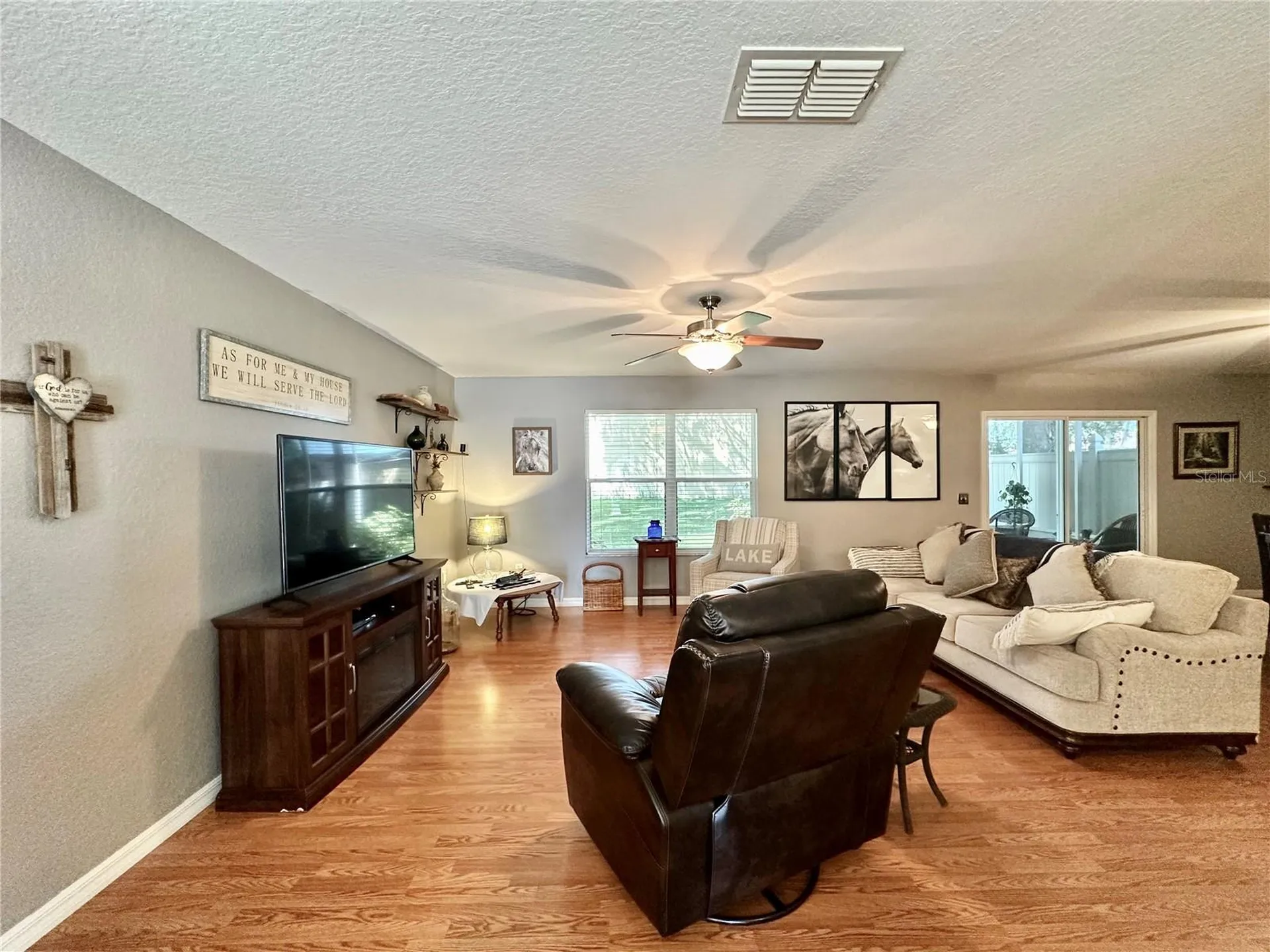 12406 NE 50th View Oxford FL 34484