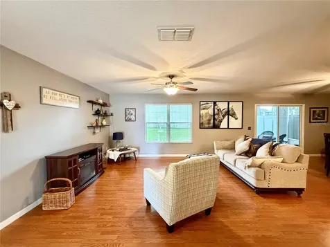 12406 NE 50th View Oxford FL 34484