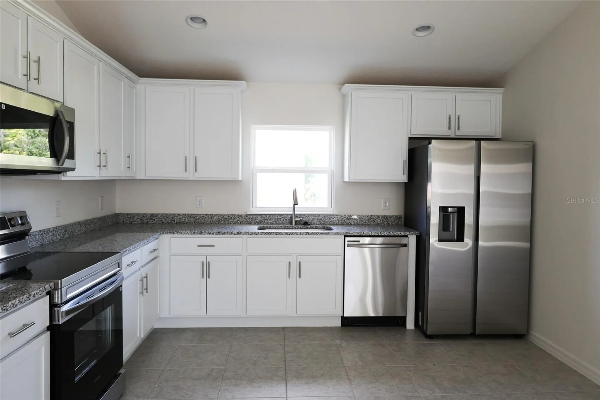 89 W Central Avenue Webster FL 33597