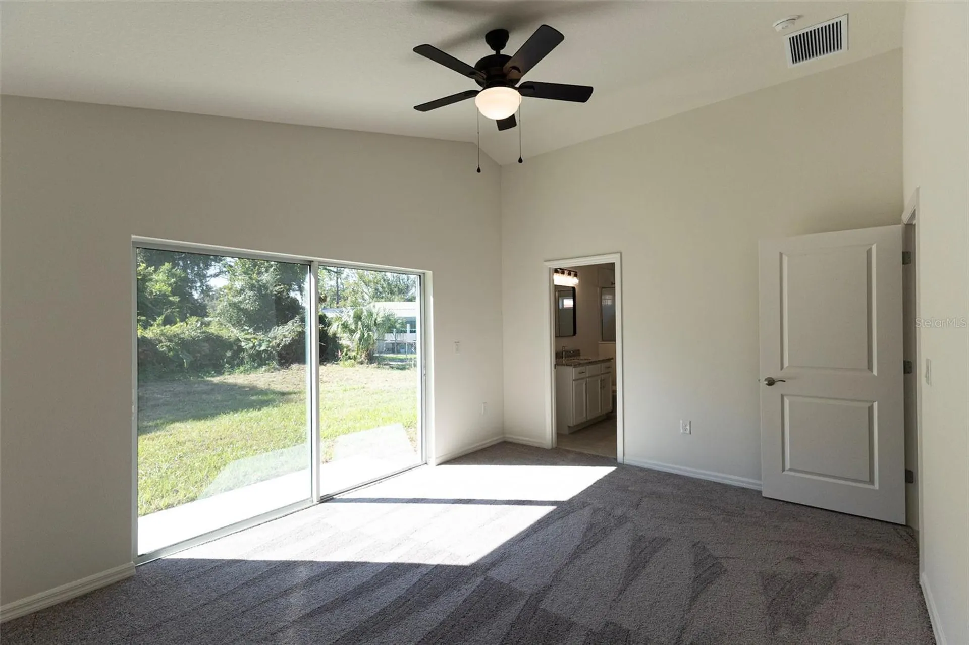 89 W Central Avenue Webster FL 33597