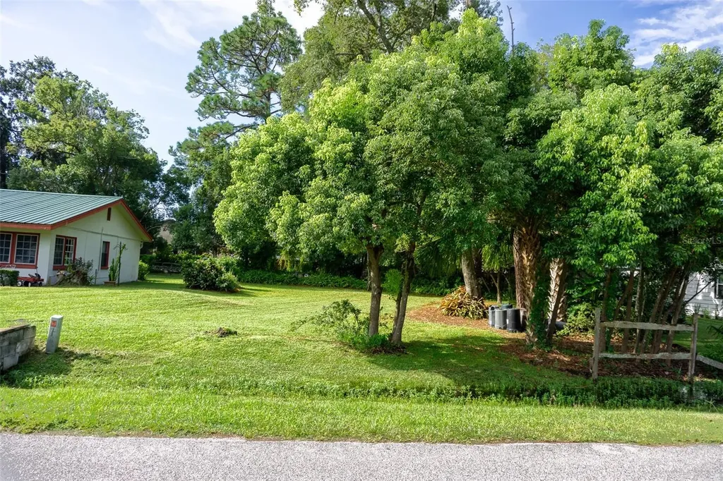 2306 Greenleaf Drive Orlando FL 32810