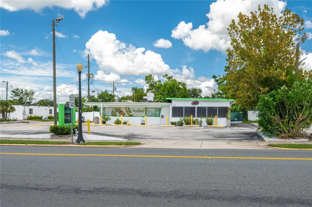 114 W Central Avenue Lake Wales FL 33853