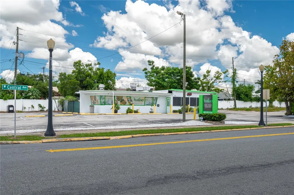 114 W Central Avenue Lake Wales FL 33853