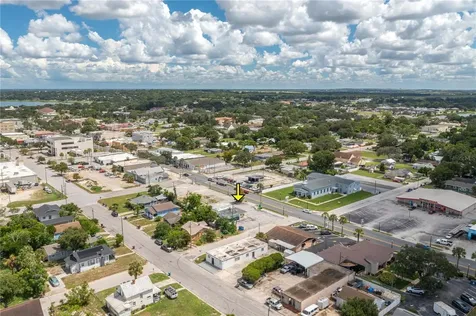 114 W Central Avenue Lake Wales FL 33853