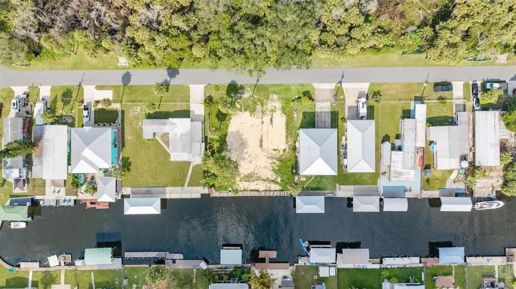 2607 N Seneca Point Crystal River FL 34429