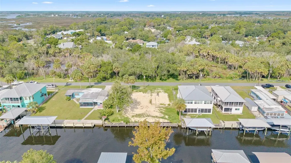 2607 N Seneca Point Crystal River FL 34429