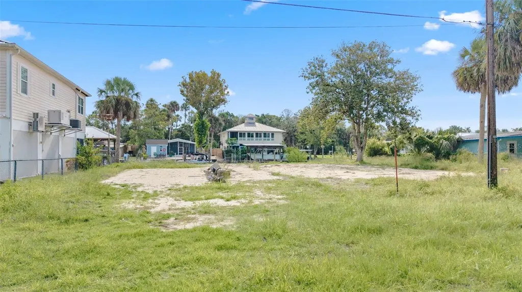 2607 N Seneca Point Crystal River FL 34429